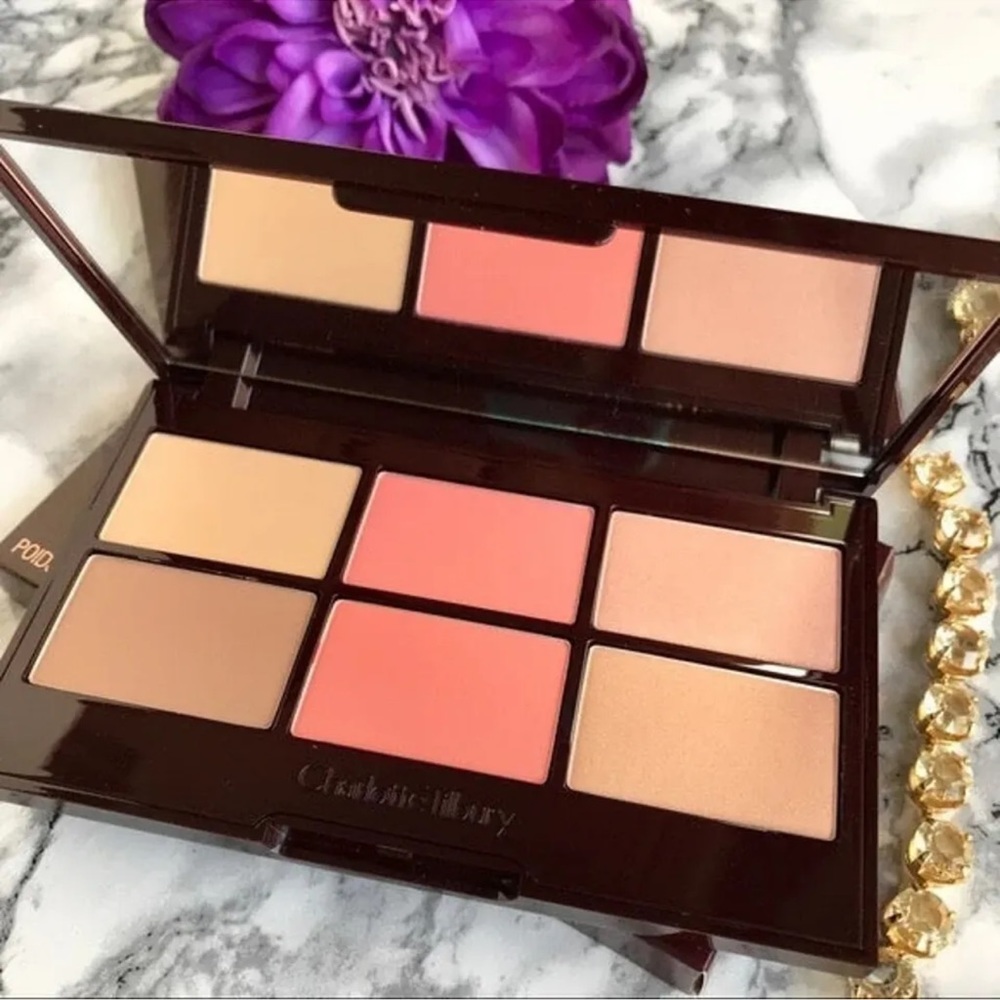 New! Charlotte Tilbury Glowing Pretty Skin Palette